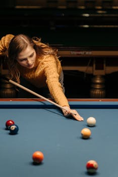 money-analyst-pexels