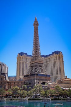 pexels-andrea-piacquadio-3757945