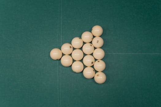 money-on-table-pexels